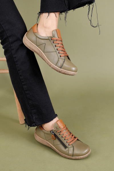 Getcho Dobran Women's Genuine Leather Green Tan Shoes