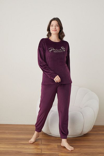 Lukitus Set de pijamale de damă din catifea cu mânecă lungă