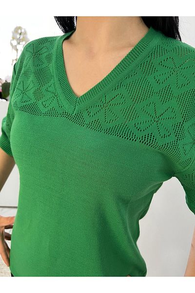 Askı Nişantaşı Ecru Text and Pearl Detailed Blouse