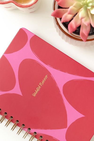 Matt Notebook Планер A5 Spiral Unlimited със сърца