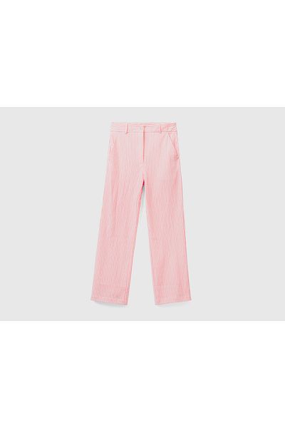 United Colors of Benetton Damen-Hose aus rotem Seersucker-Stoff mit normaler Passform