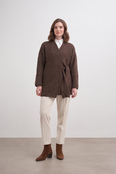 inspiration Selanik Kravaze Bağlı Hırka Kahve