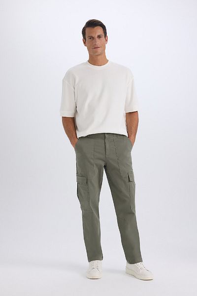 DeFacto Hose mit geradem Bein und Cargotaschen B4142AX24AU