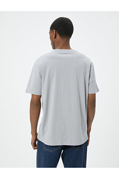 Koton T-Shirt aus Baumwolle im Slim Fit – Slogan-Aufdruck, kurze Ärmel, Rundhalsausschnitt