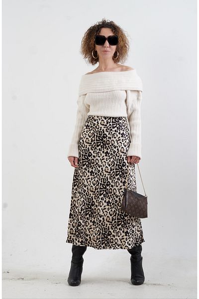 Zelish My Sister Fusta bej cu model leopard din satin