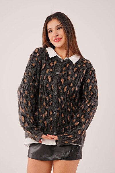 Hipo Trend Leopar Desen Düğmeli Camel Triko Hırka