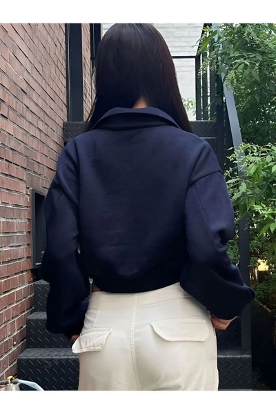 Know Women's Navy Blue 3 Thread Half Zipper Oversize Crop Sweatshirt