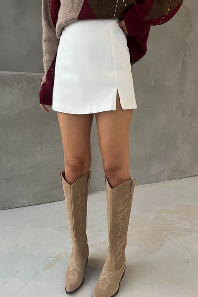 Seda Yalçın Atelier Fusta mini scurtă albă cu detaliu cu fantă în față