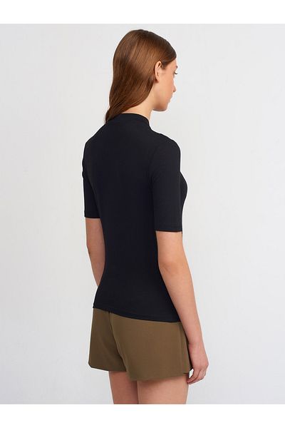 Dilvin 30481 Tricou negru cu guler înalt