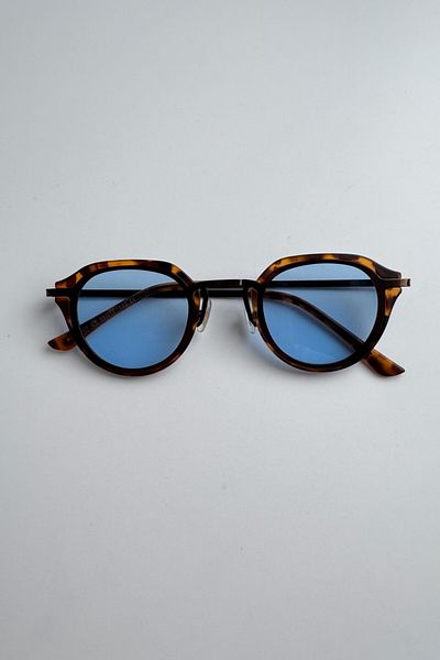 DSN Blue Glass Leopard Patterned Bold Sunglasses - Frame