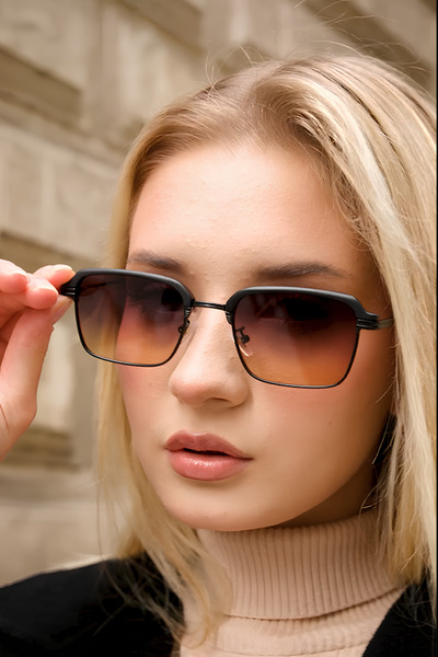 Eyesofia كوندا نظارة شمسية للجنسين من التيتانيوم باللون الأسود المتدرج