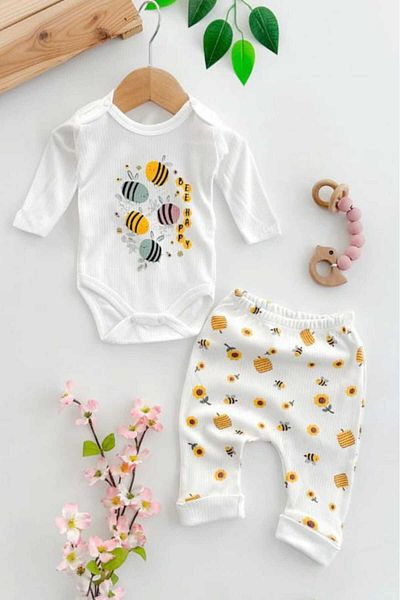 dinamik çocuk Bee Printed Corded Fabric Baby Girl's Set with Snap Fasteners, 100% Cotton, 2-Piece Bottom Top, 0-3-6-9 Months