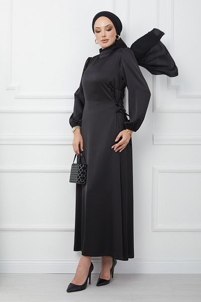 İmajButik Σατέν βραδινό φόρεμα σε μαύρο πλαϊνό με λεπτομέρειες
