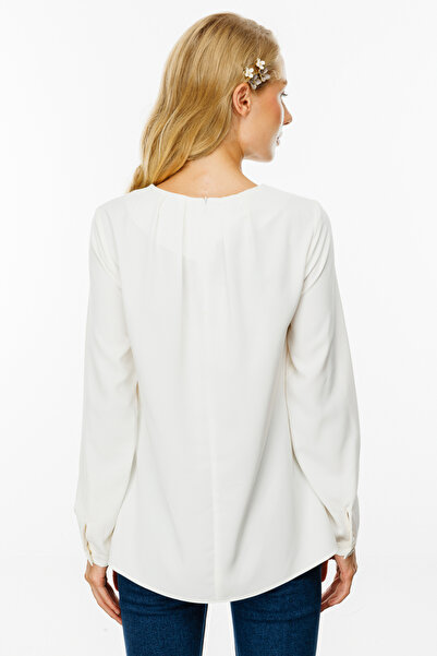 Ekol Chest Low-Cut Blouse with Metal Accessories