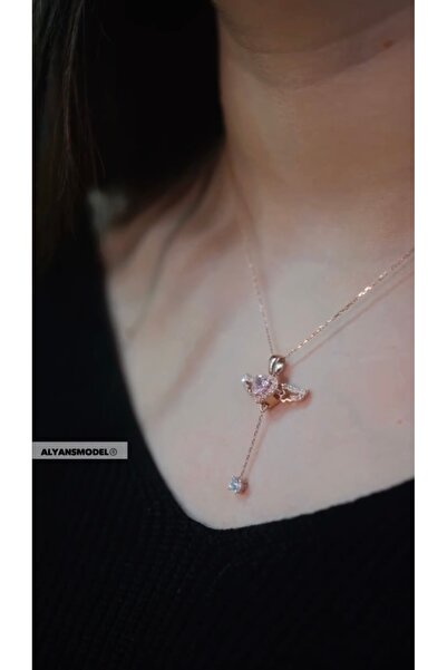 Store Kanatlanan Taşlı Rose Kalpli Kolye