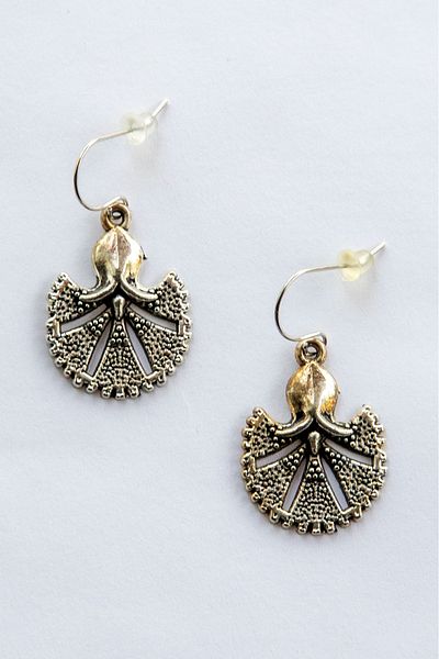 Lila Rosa Ethnic Authentic Design Brass Earrings