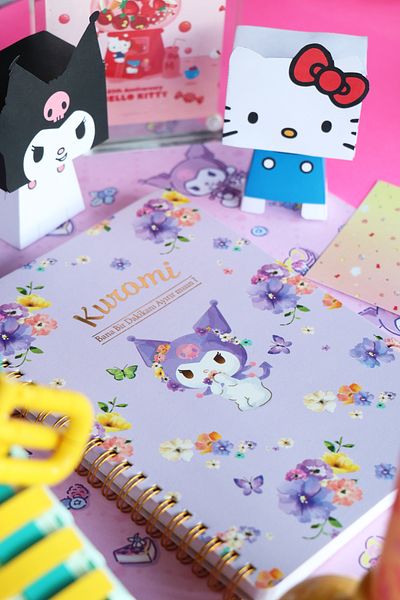 Victoria's Journals Спирален дневник Kuromi & My Melody 14x20 см - Можете ли да ми дадете 1 минута?