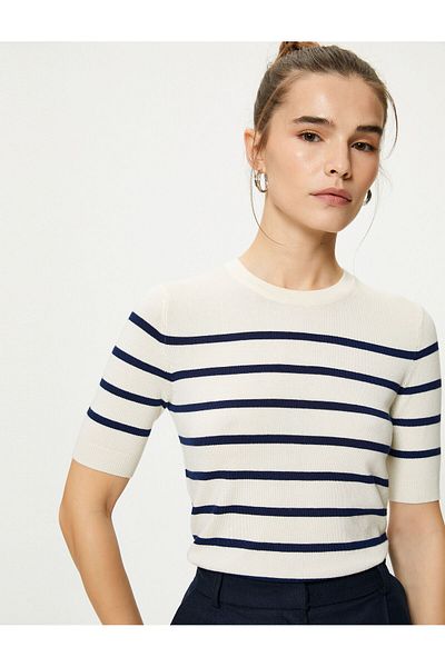 Koton Knitwear Sweater Short Sleeve Crew Neck Standard Cut