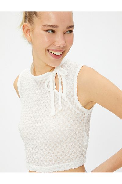 Koton Crop Tank Top Window részletes kötve texturált