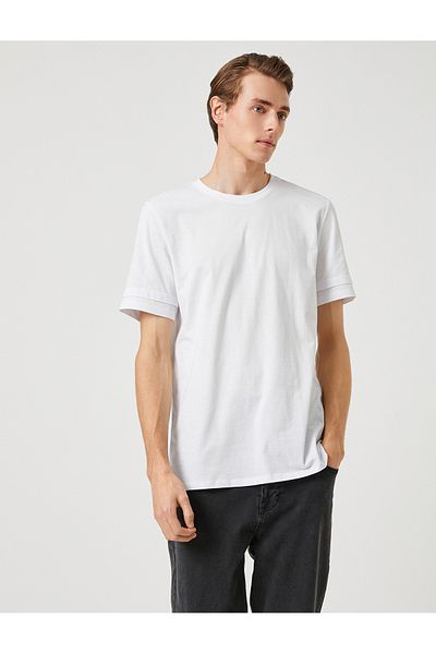 Koton Basic-T-Shirt mit Rundhalsausschnitt und detaillierten Ärmeln