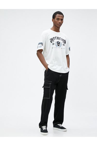 Koton Übergroßes T-Shirt aus Baumwolle mit Totenkopf-Print und Rundhalsausschnitt