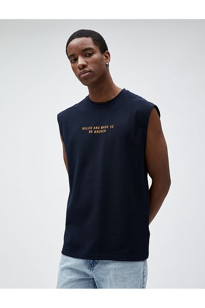 Koton Αμάνικο T-Shirt Slogan Κεντημένο με υφή λαιμόκοψη