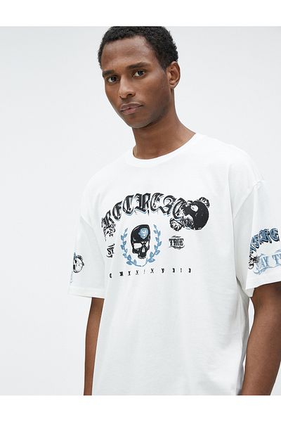 Koton Übergroßes T-Shirt aus Baumwolle mit Totenkopf-Print und Rundhalsausschnitt