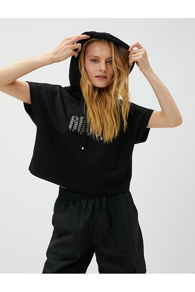 Koton Crop T-Shirt με κουκούλα εμπριμέ