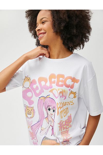 Koton Anime oversize tričko s krátkým rukávem a výstřihem bavlna