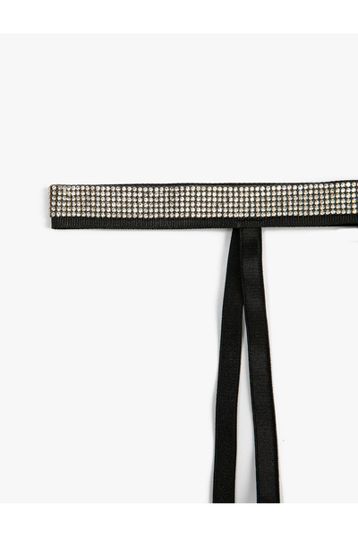 Koton Strumpfband aus glänzendem Stein