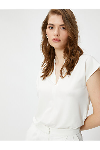 Koton Bluză cu decolteu în V cu mânecă scurtă