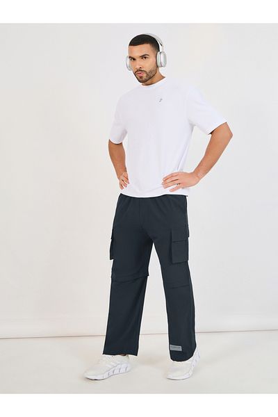 Styli Cargo Pocket Oversized Woven Athleisure Pants with Badge