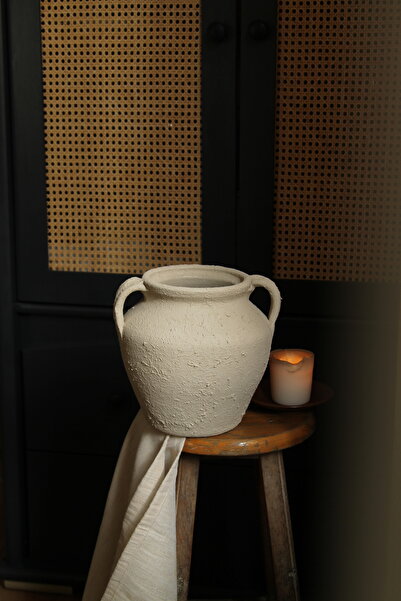 CHANZA HOME مزهرية سيراميك مصنوعة يدويًا بمقبض مزخرف باللون الكريمي