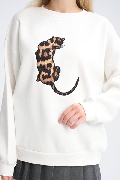 soft collection Kadın Bisiklet Yaka Oversize Kaplan Nakışlı Sweat