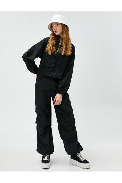Koton Crop Top Fallschirm Stehkragen Reißverschluss in der Taille Elastische Tasche detailliert