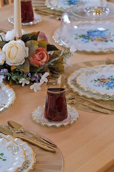 Glore Tiete Gold Gilded 12-Piece Glass Tea Set for 6 People