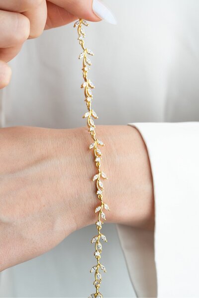 ESSARE 925 Ayar Gümüş Gold Kaplama Mekik Taşlı Zarif Sarmaşık Bileklik