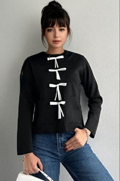 Luna Carina بلوزة نسائية سوداء بجيب على شكل فيونكة