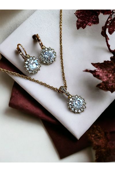 FAYRA ACCESSORIES Crystal Stone Sun Figure Necklace and Earring Set