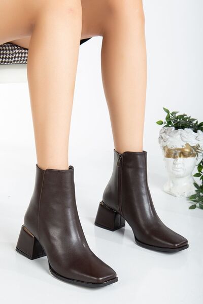 ÜNAL ÖZER Kahve Cilt Kadın Kalın Topuklu Galveniz Detaylı Klasik Bot Un001-0140