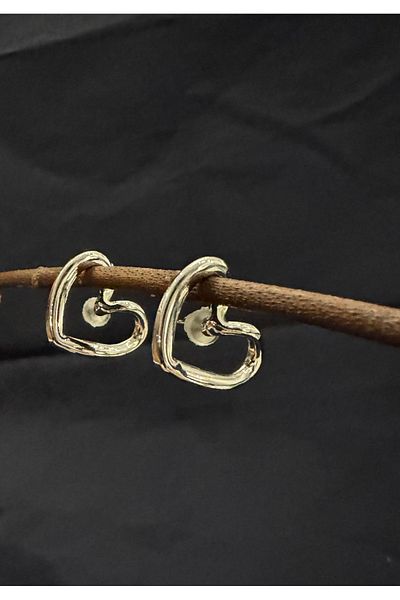 HERA Irregular Heart Earrings