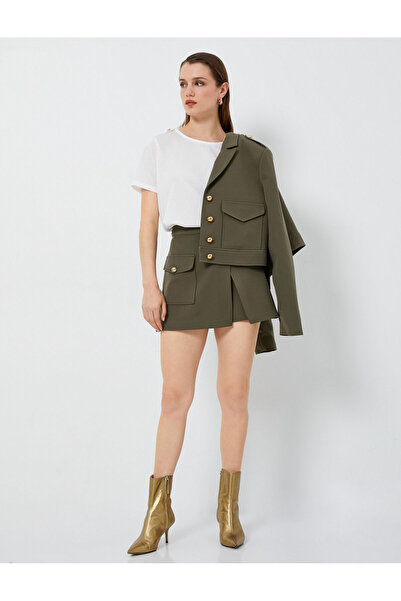 Koton تي شيرت بأكمام قصيرة وياقة دائرية وكتاف مفصلة