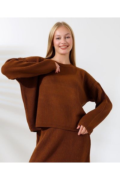 Molly Nelly Winter Women's Knitwear Set - Elastic Waist Skirt and Crew Neck Sweater