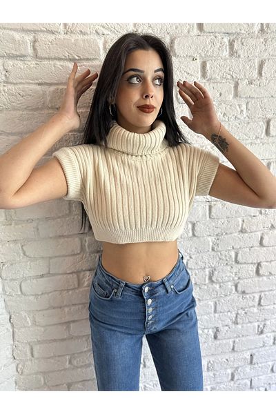 moneta boutique Turtleneck Ecru Soft Textured Knitwear Crop Sweater