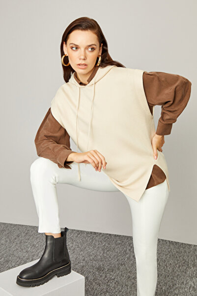 Naramaxx Tek Yanı Yırtmaçlı Kapüşonlu Triko Süveter