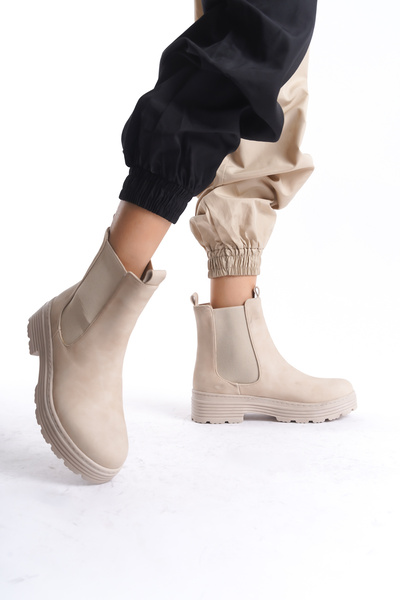 Witty حذاء تشيلسي ذو النعل الحراري