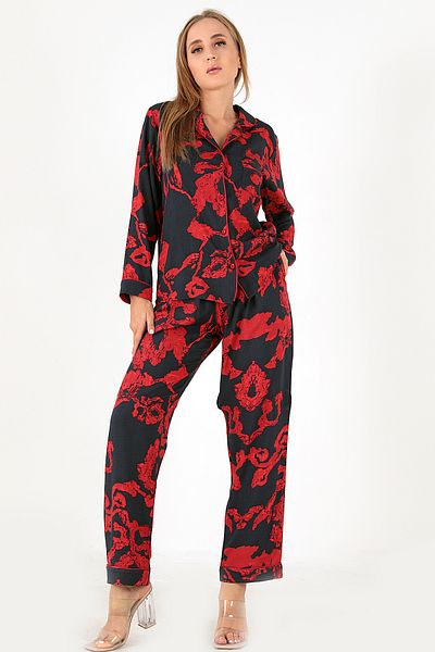 Doremi Red Flowers Long Sleeve Women's Pajama Set