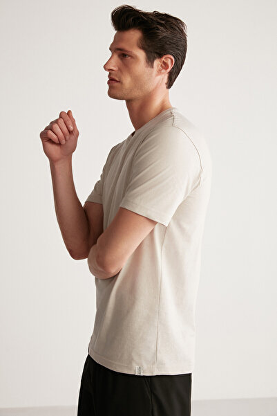 GRIMELANGE Rudy Men's 100% Organic Cotton Breathable Non-Showing Crew Neck Basic Stone Color T-Shirt