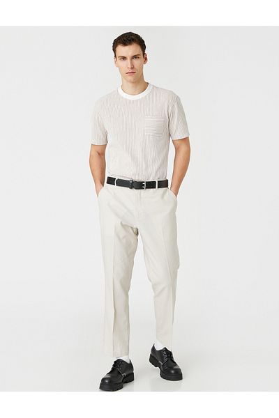 Koton Basic T-Shirt Crew Lack με κοντό μανίκι τσέπη Λεπτομέρειες