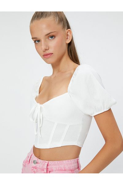 Koton Crop T-shirt με μπαλόνι μανίκια Sweetheart λαιμόκοψη Lace Up Κορσέ εμφάνιση